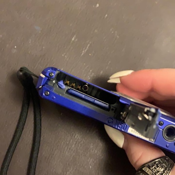 Sony cyber-shot camera - Picture 4 of 4